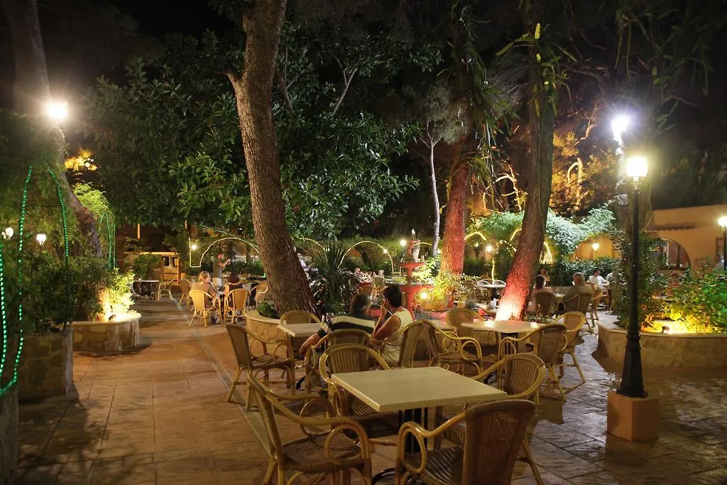 Hotel Baviera Cala Ratjada Spanyolország